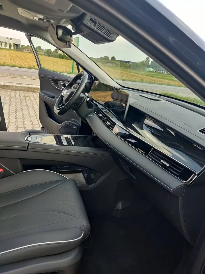 Omoda 5 Omoda 5 SHS-H 1.5 tgdi hev Premium auto — photo 1 of 13