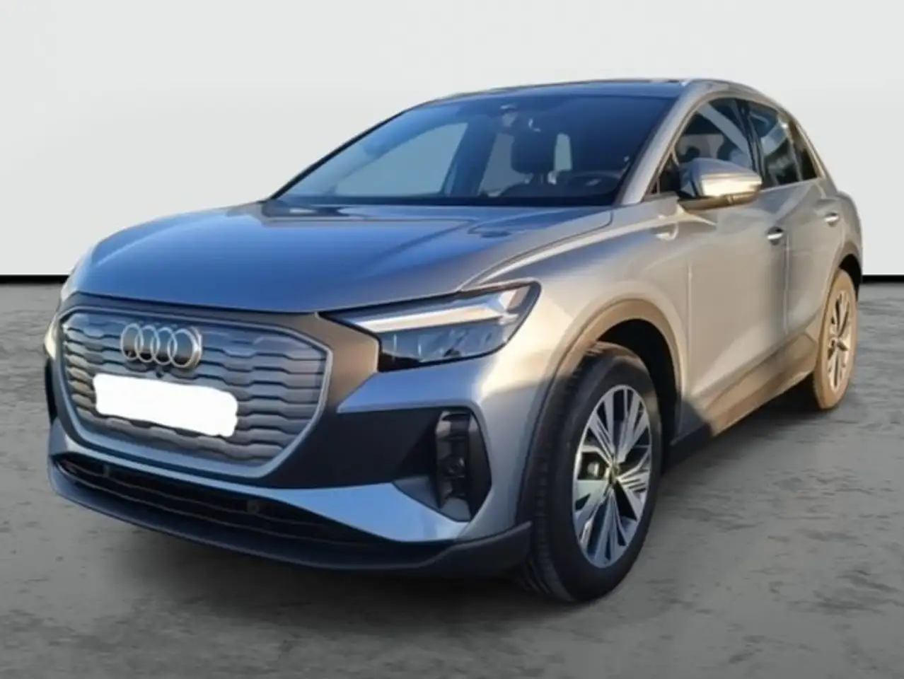 Audi Q4 e-tron 45 Edition 210 kW (285 CV) — photo 1 of 8