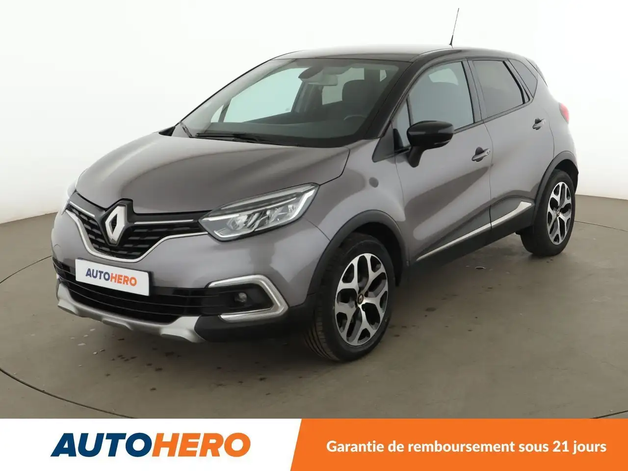 Renault Captur 1.3 TCe Energy Intens — photo 1 of 35