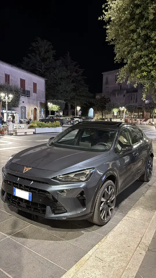 CUPRA Formentor — photo 1 of 6