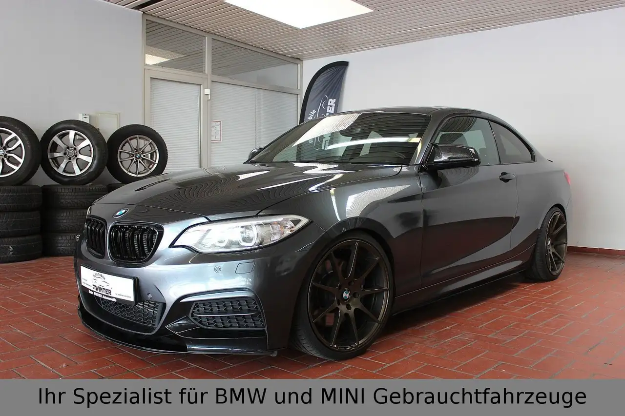 BMW 235 Handschalter*19Zoll*2.Hand*Scheckheft — photo 1 of 24