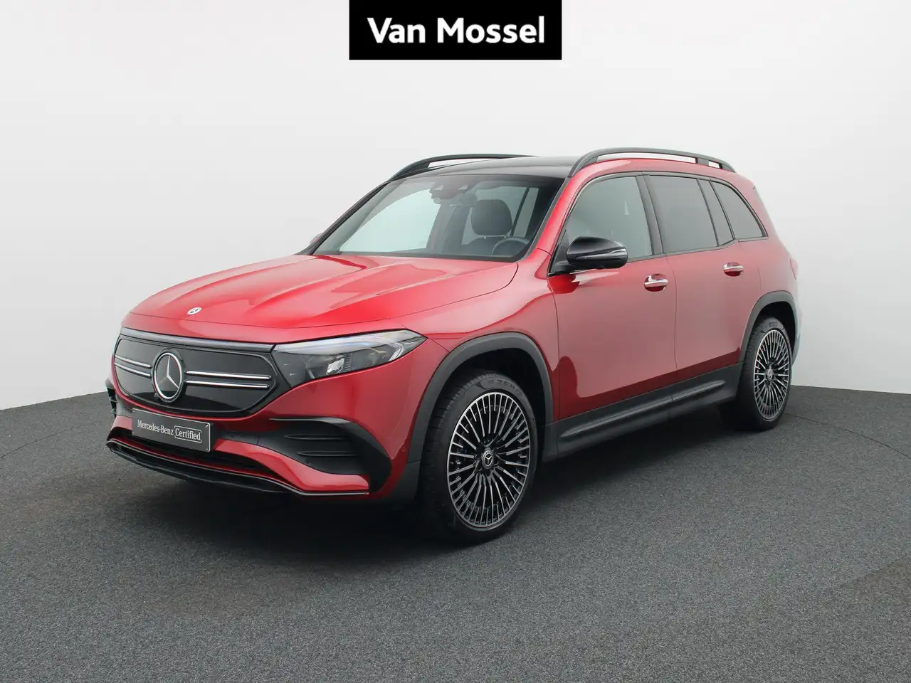 Mercedes-Benz EQB 350 4MATIC AMG Line + LEDER + PANO + BURMESTER + HEAD — photo 1 of 15