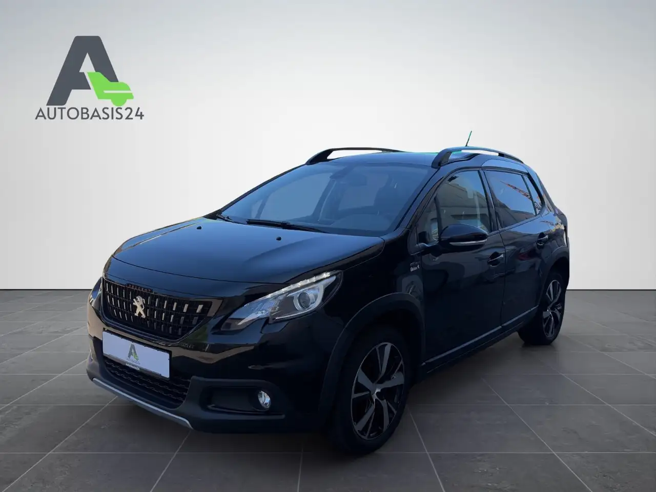 Peugeot 2008 1.5 BlueHDi 120 Allure GT-Line *Navi*1.Hand — photo 1 of 19