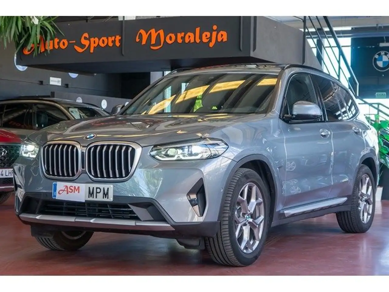 BMW X3 xDrive 20dA xLine — photo 1 of 40