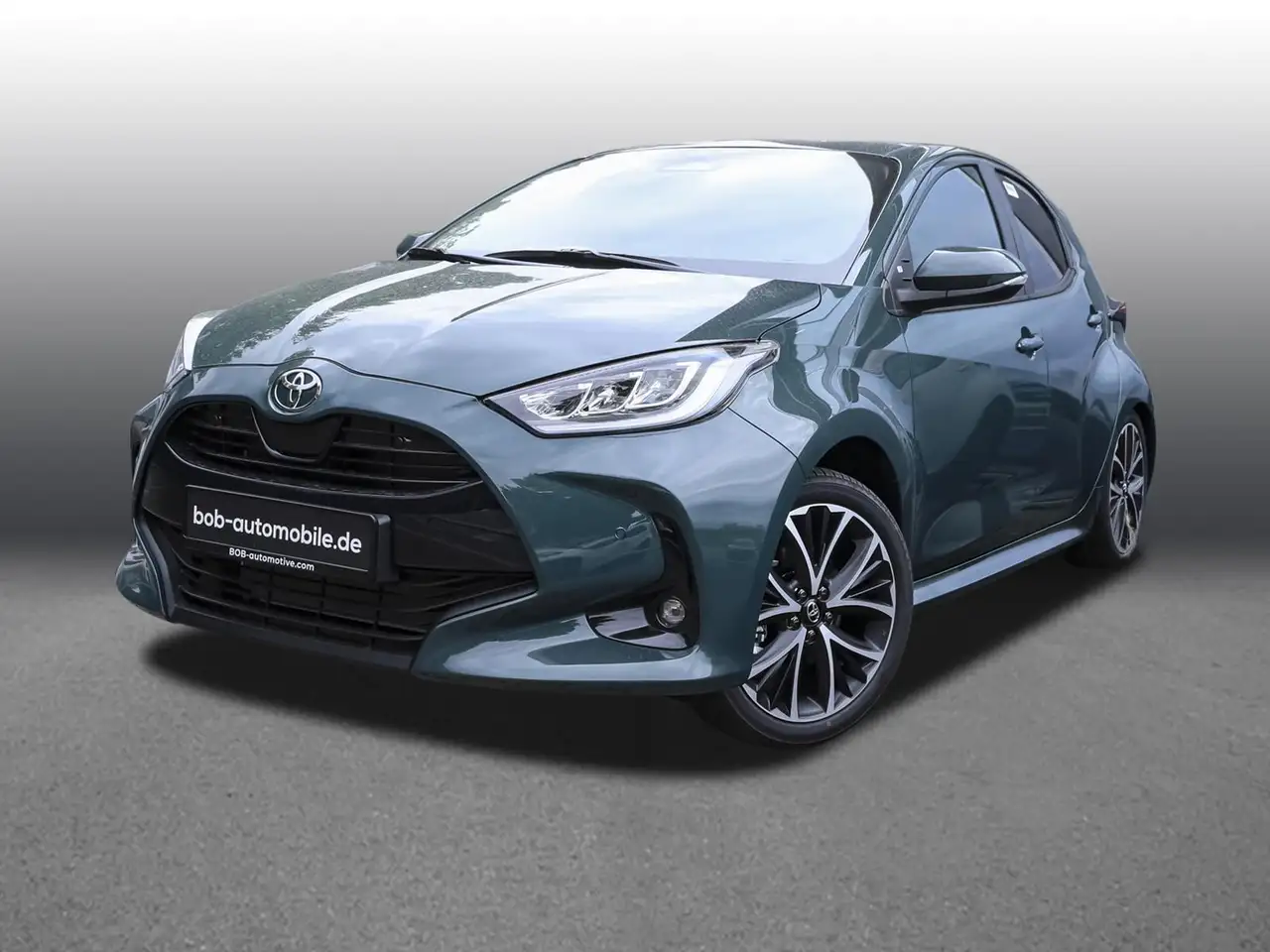 Toyota Yaris Teamplayer 1,5 Hybrid CVT Technik-Paket — photo 1 of 15