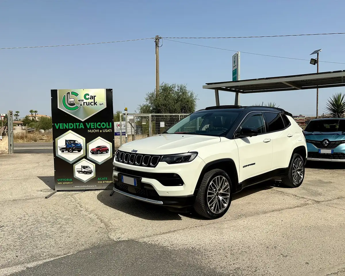 Jeep Compass Compass II 2021 1.3 turbo t4 phev Limited 4xe auto — photo 1 of 15