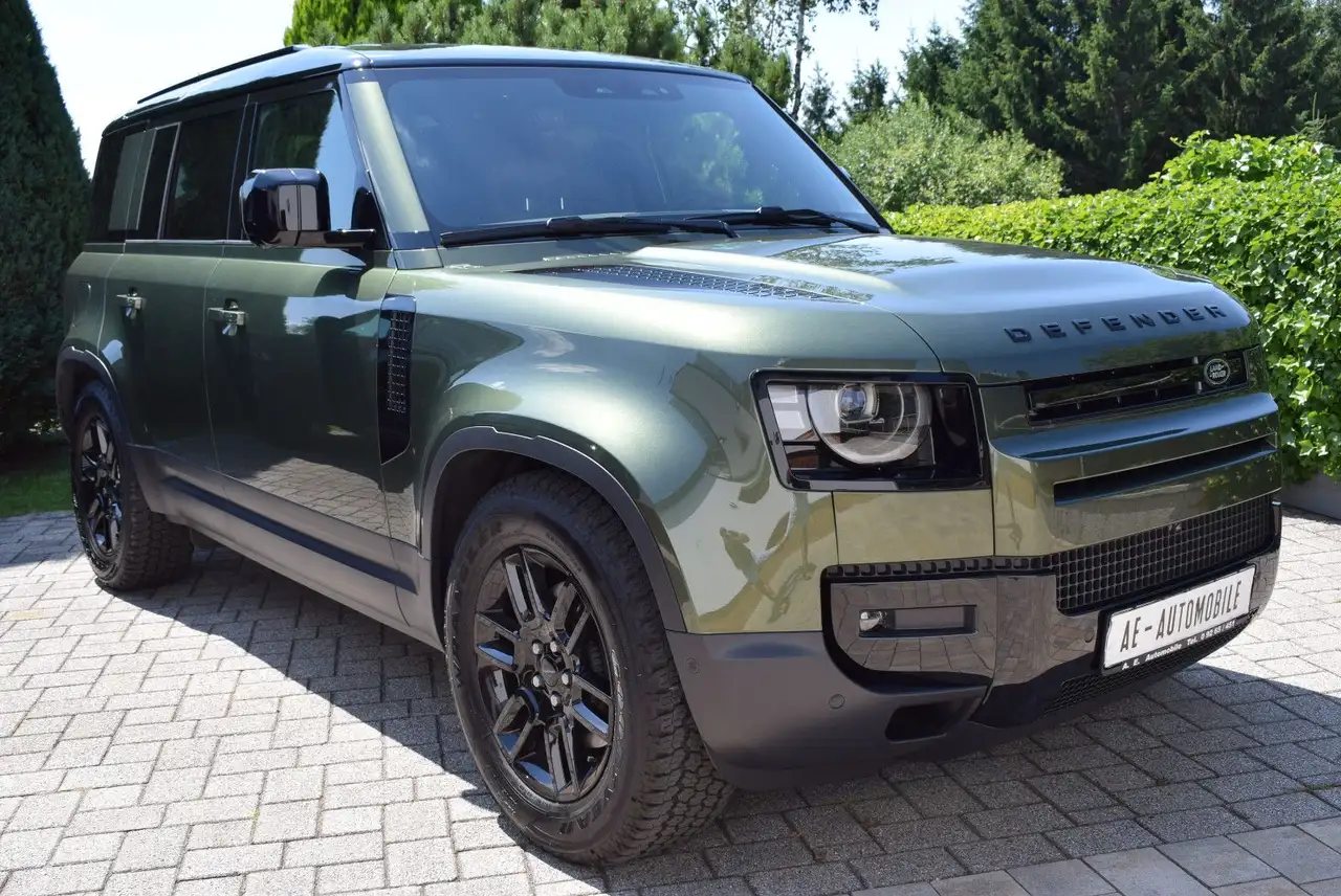 Land Rover Defender 110 D250 S / BLACKPACK/WIPA/LUFT/AHK — photo 1 of 20