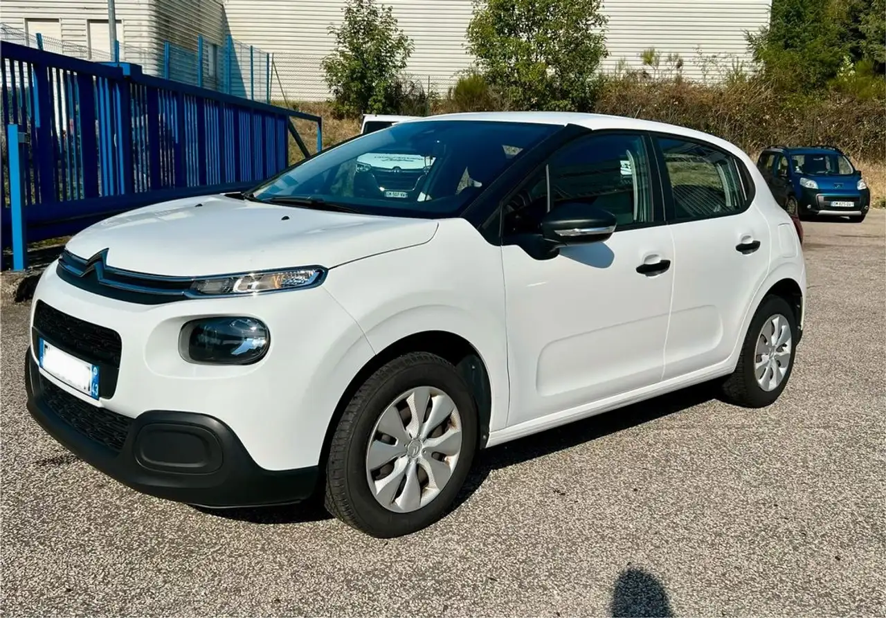 Citroen C3 1.2l i 70 chv feel 2019 — photo 1 of 5