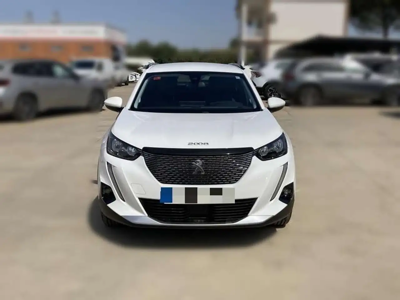 Peugeot 2008 100 allure pack puretech — photo 1 of 25