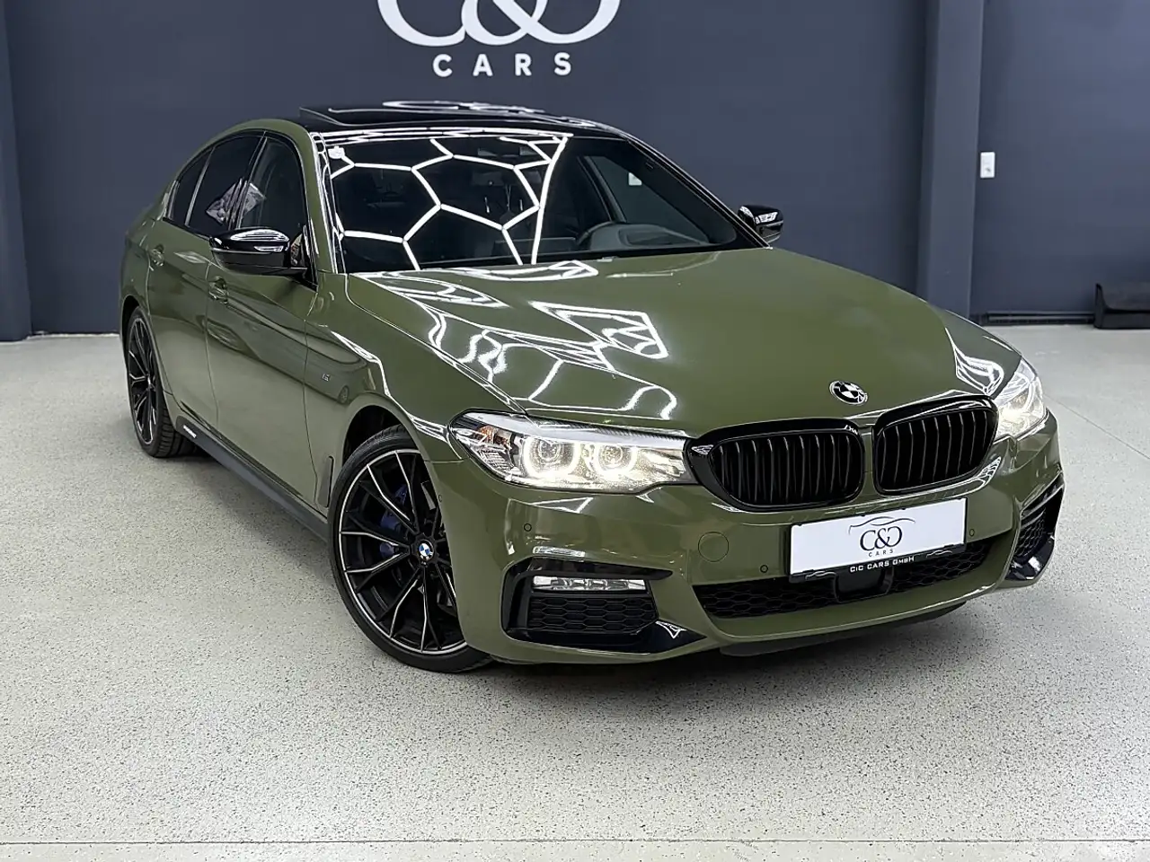 BMW Sonstige 5er-Reihe 5er - 530 d xDrive M Sport — photo 1 of 40