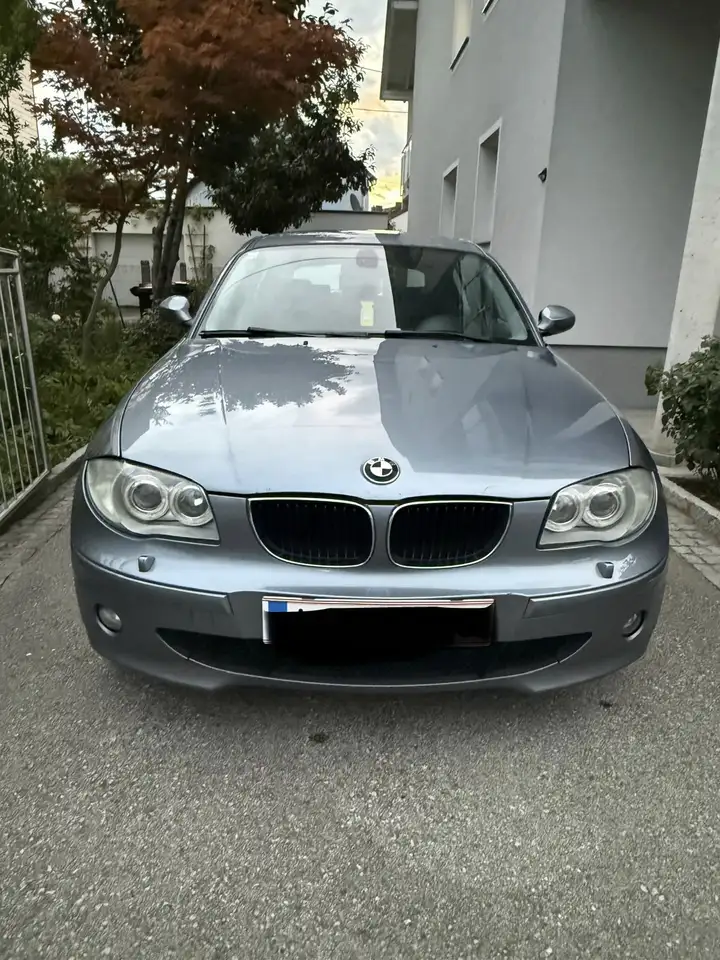 BMW 120 120d — photo 1 of 10