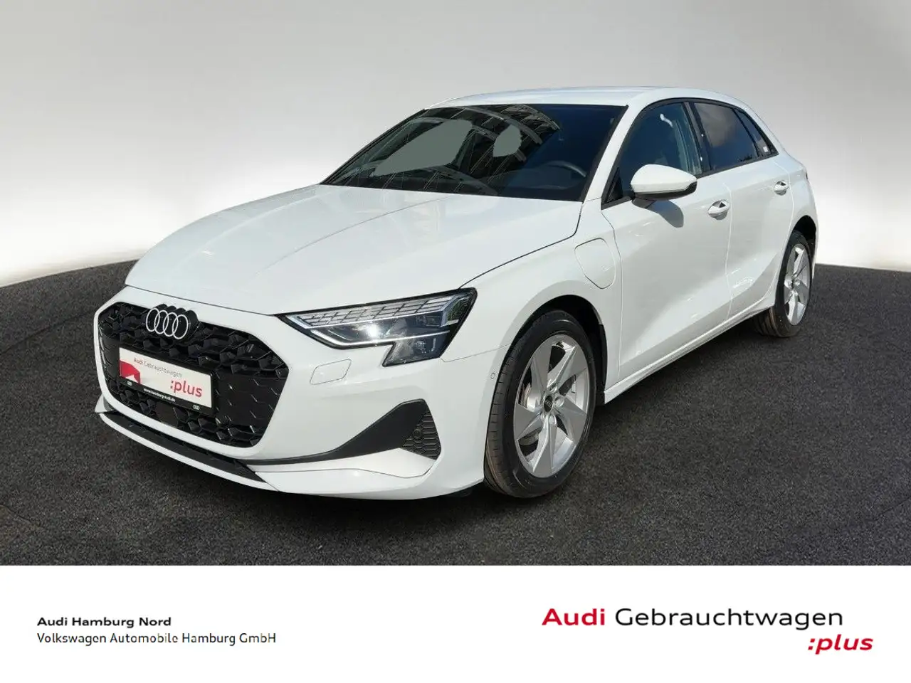 Audi A3 Sportback 40 TFSIe advanced S tronic ACC Navi — photo 1 of 18