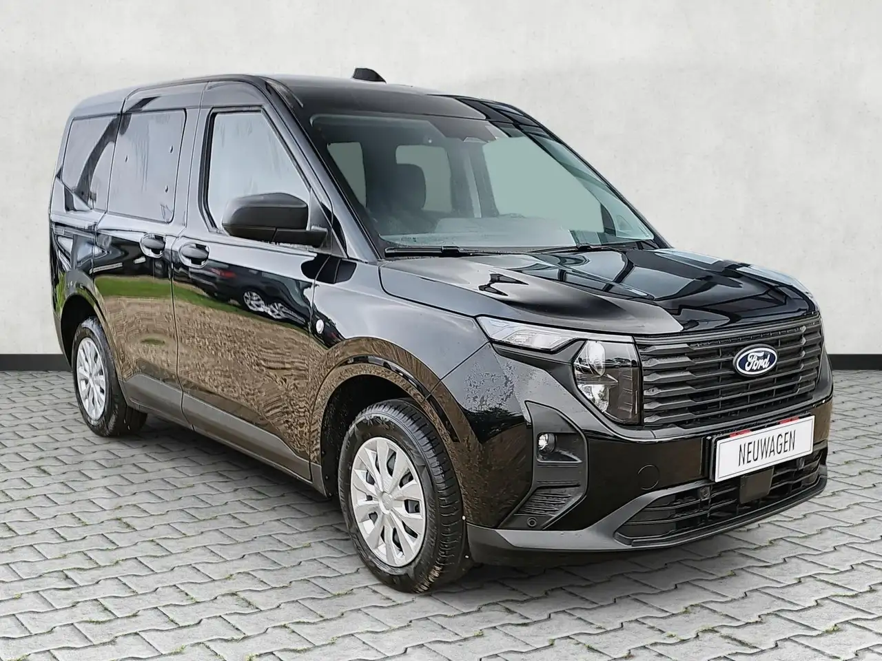 Ford Tourneo Courier Trend 1.0 EB 5JGar Kamera AHK 92 kW (125 PS), S... — photo 1 of 14