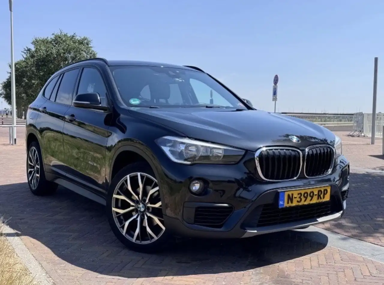 BMW X1 BMW X1 sDrive 1.8i, Automaat! — photo 1 of 10