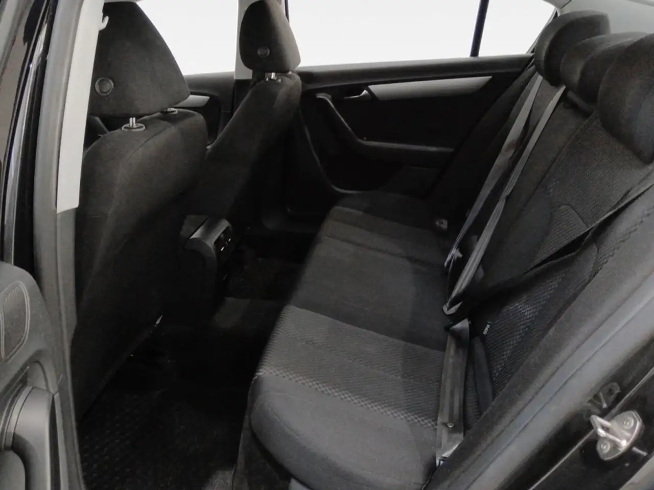 2013 Volkswagen Passat 1.6TDI Edition BMT, photograph 12