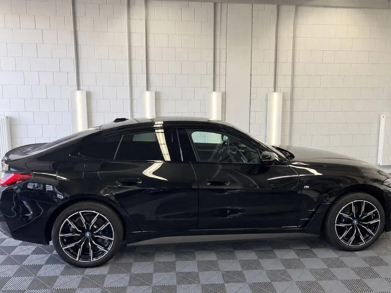 2024 BMW i4 i4 eDrive40 Gran Coupe M Sport, photograph 2