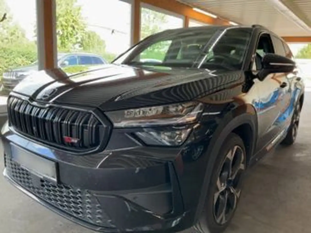 Skoda Kodiaq 2.0 TSI 7Sitze+Standhzg+AHK+Panoramad. — photo 1 of 9