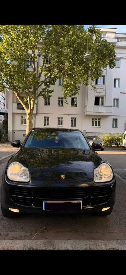 Porsche Cayenne Tiptronic S — photo 1 of 9