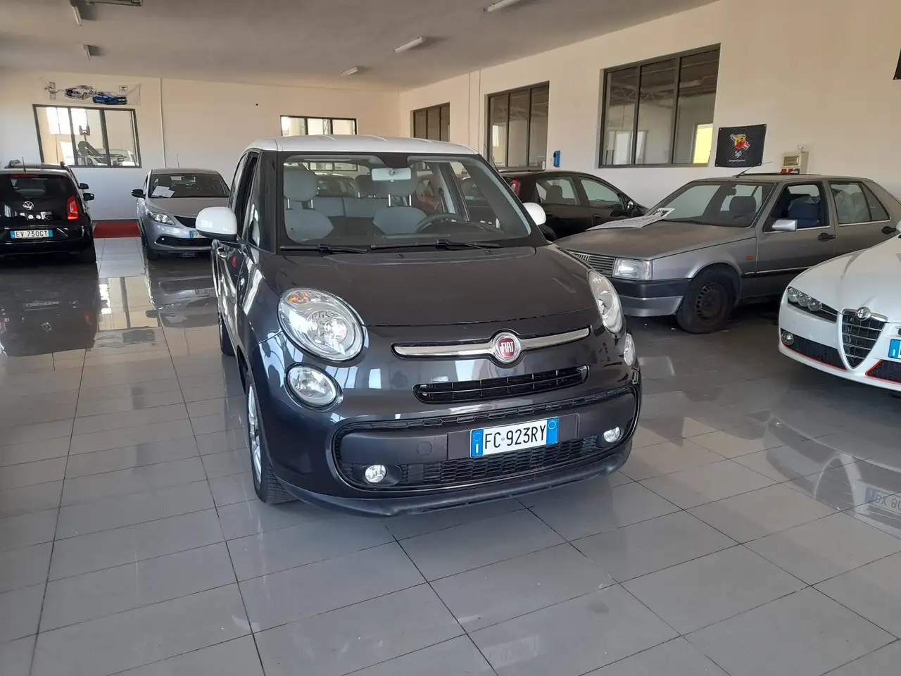 Fiat 500L 500L 1.4 Lounge 95cv — photo 1 of 12