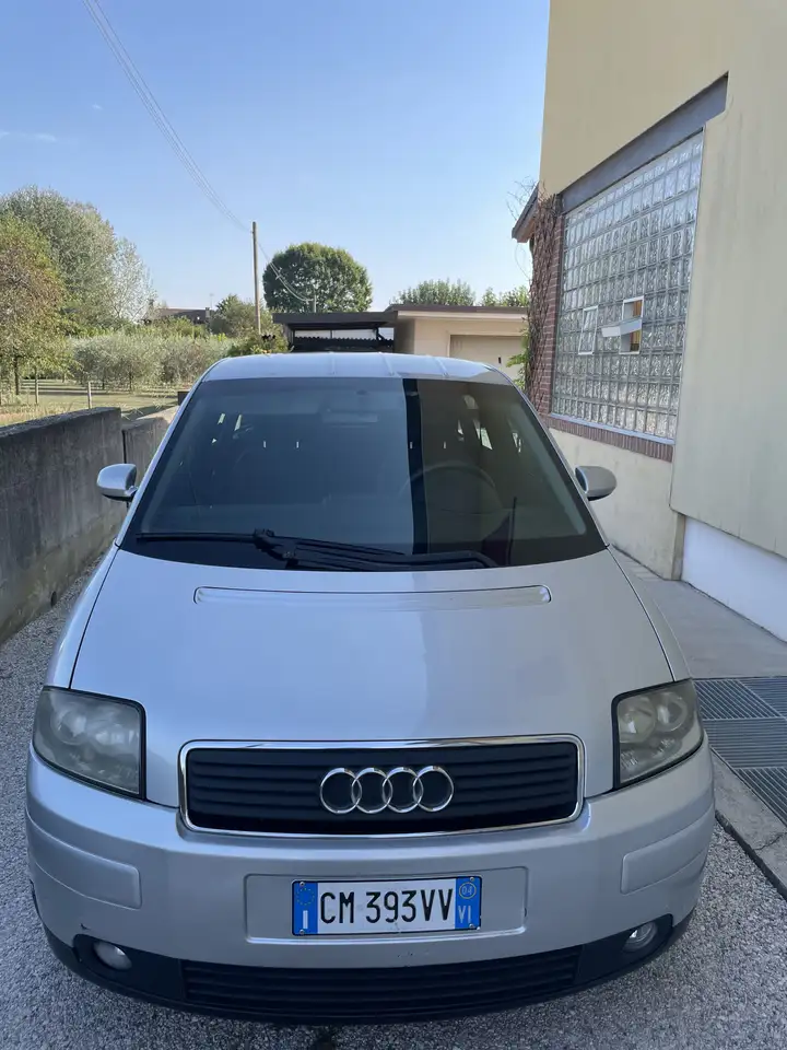 Audi A2 1.4 TDI — photo 1 of 6