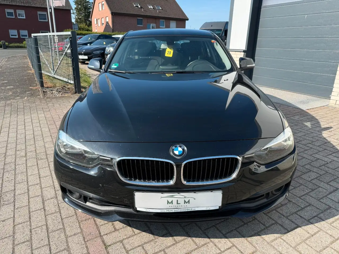 BMW 320 3 Touring 320 d xDrive — photo 1 of 25
