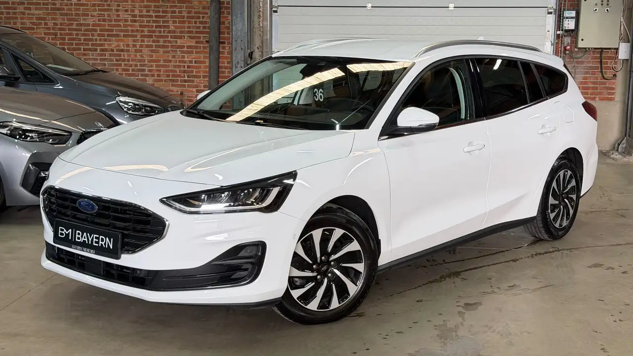 Ford Focus 1.5d Automaat Garantie EURO 6d Prof Navi LED Camera Zetelverwarming Lane Assist CarPlay Cruise Controle — photo 1 of 15