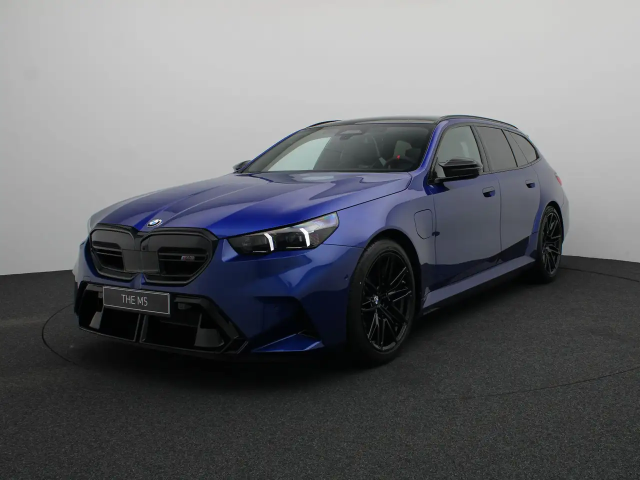 BMW M5 Touring Comfort Pack | Panoramadak | — photo 1 of 23