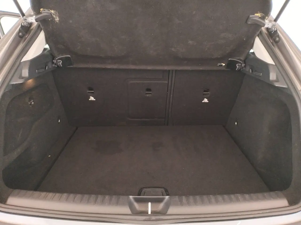 2016 Mercedes-Benz GLA 200 d (cdi) Sport, photograph 12