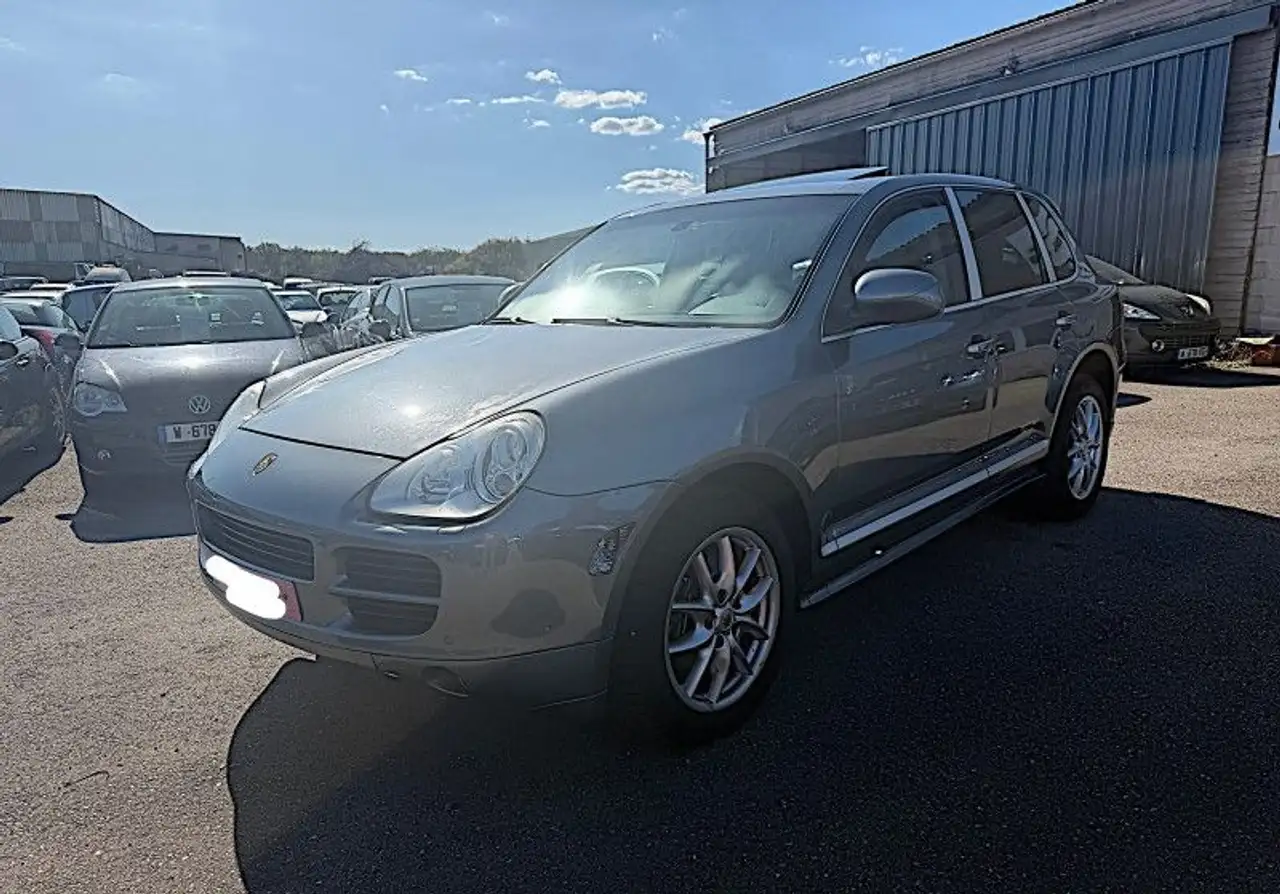 Porsche Cayenne (955) V6 TIPTRONIC — photo 1 of 20
