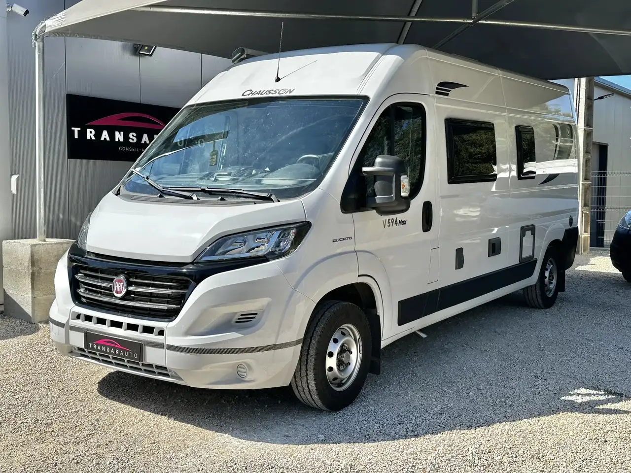 Fiat Ducato - Chausson TWIST V594 MAX Van Amenage 4 Places assises Camera Panneau solaire — photo 1 of 40