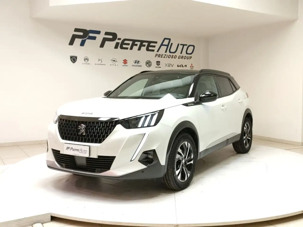 Peugeot 2008 2ª serie - 2008 PureTech 130 S&S GT — photo 1 of 15