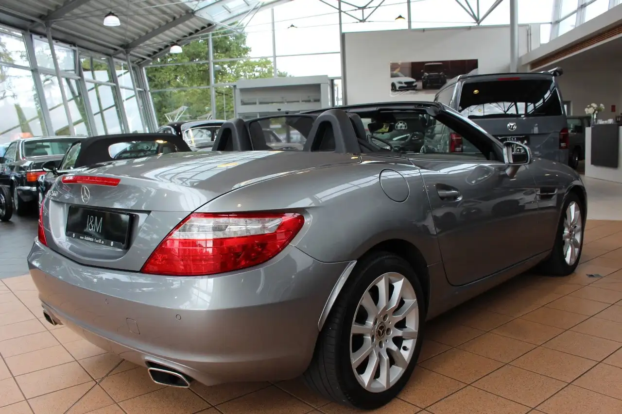 2011 Mercedes-Benz SLK 200 Roadster BlueEfficiency+PDC+SHZ+Leder+, photograph 3