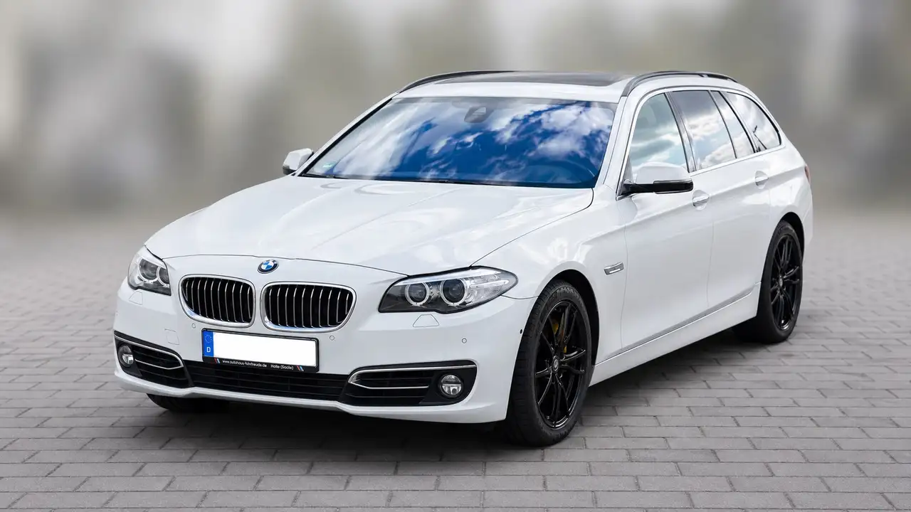 BMW 535 HANDSCHALTER 535i Touring Luxury Line — photo 1 of 18