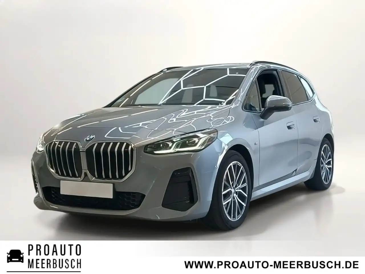 BMW 218 i Active Tourer M Sport MASSAGE/AHK/MMRY/PANO — photo 1 of 14