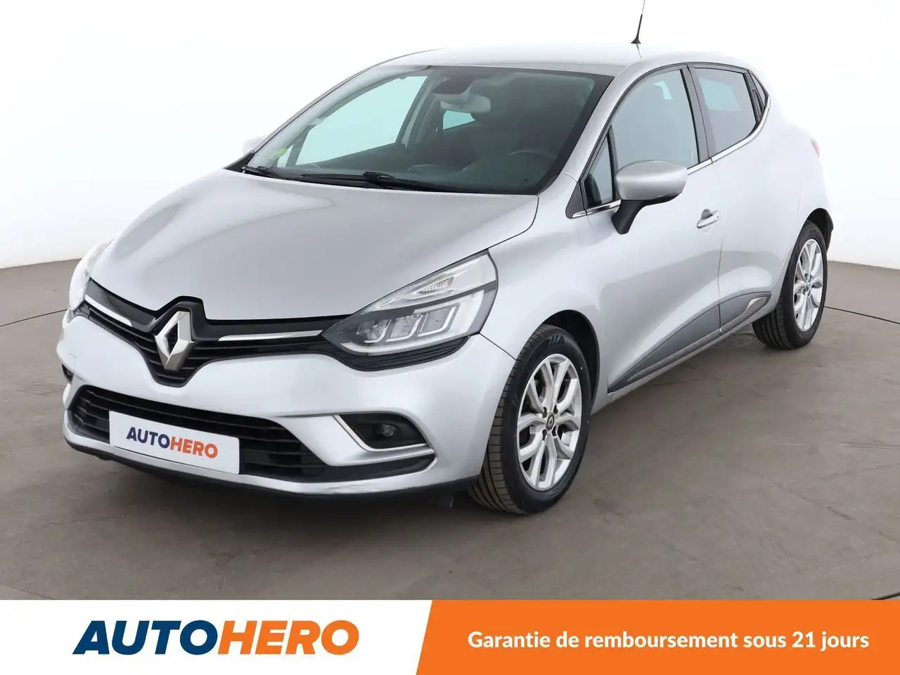Renault Clio 1.5 dCi Energy Intens EDC — photo 1 of 28