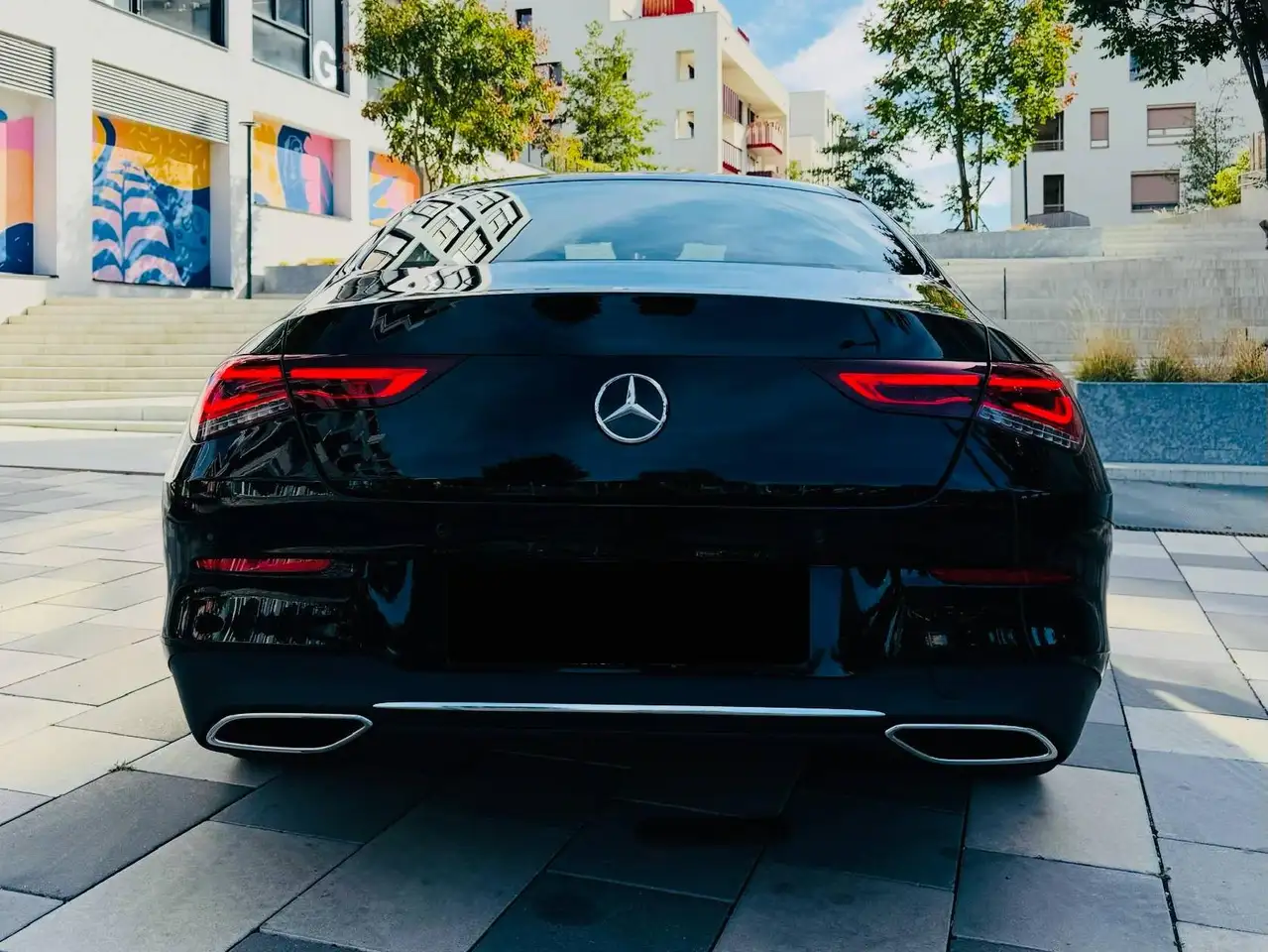 Mercedes-Benz CLA 180 — photo 1 of 9