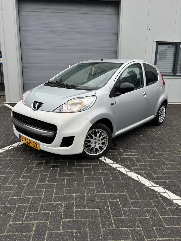 Peugeot 107 70 Urban Style — photo 1 of 13