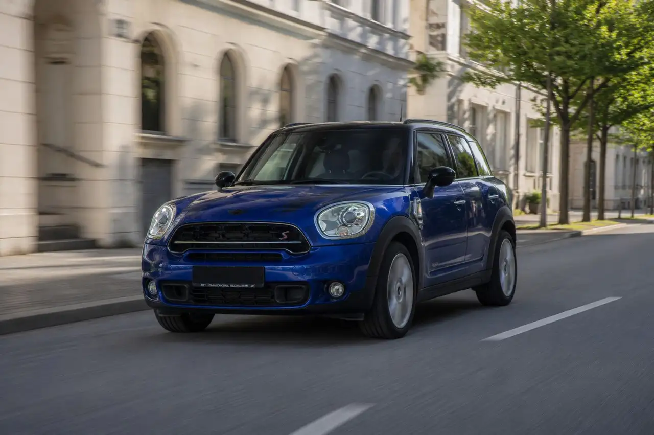 MINI Cooper SD Countryman *PANO*h&k*Lounge Leder*XEN — photo 1 of 20