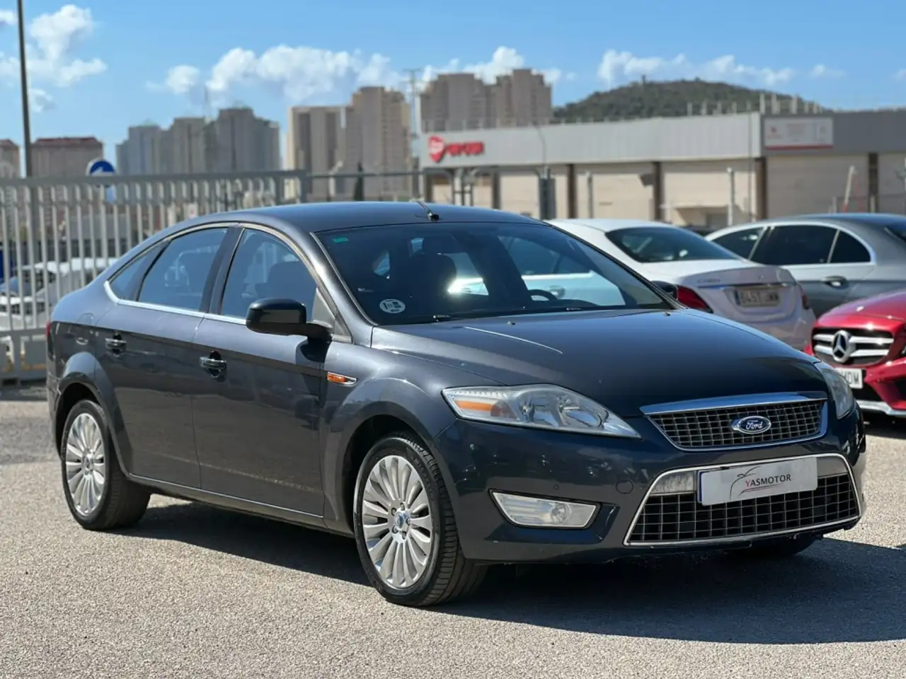 Ford Mondeo 2.0TDCi Titanium Aut. 140 — photo 1 of 27