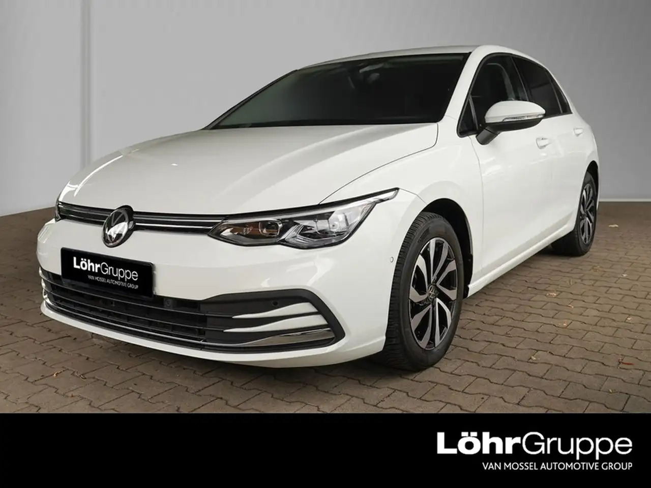 Volkswagen Golf VIII 1,5 TSI Active,Stand/Sitz/Lenkradheizung,H... — photo 1 of 15