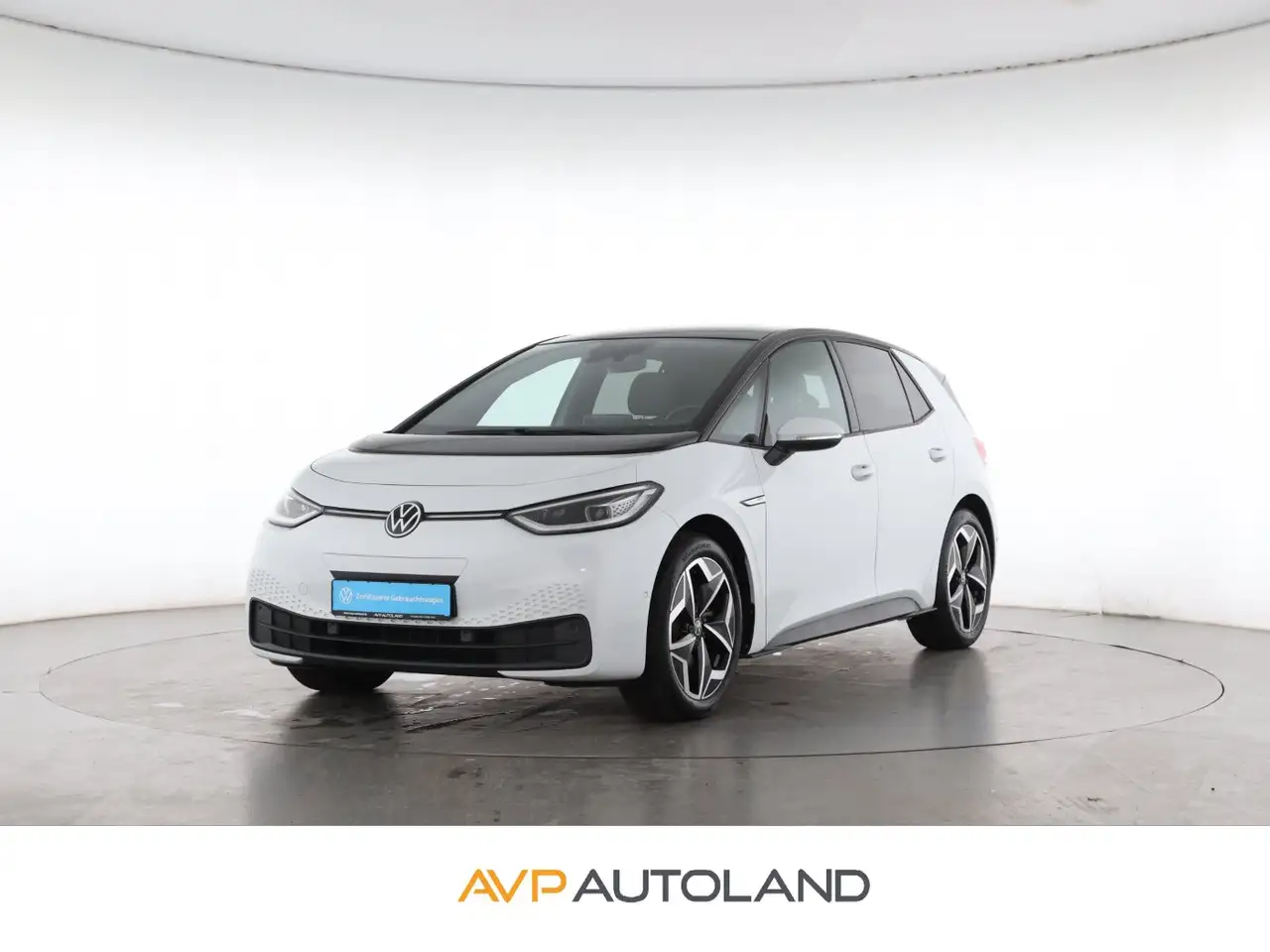 Volkswagen ID.3 Pro Performance Panoramadach | MATRIX-LED — photo 1 of 15