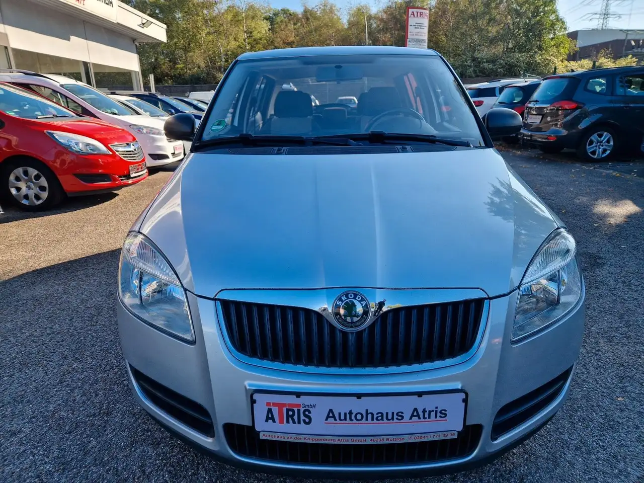 Skoda Fabia Basis — photo 1 of 13