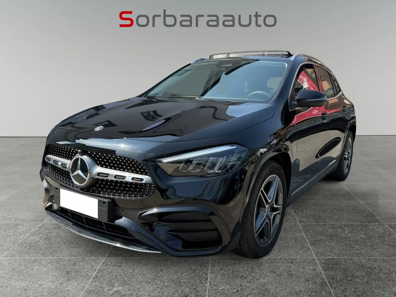 Mercedes-Benz GLA 200 200 d Automatic AMG Line Premium con Tetto Panoramico. — photo 1 of 40