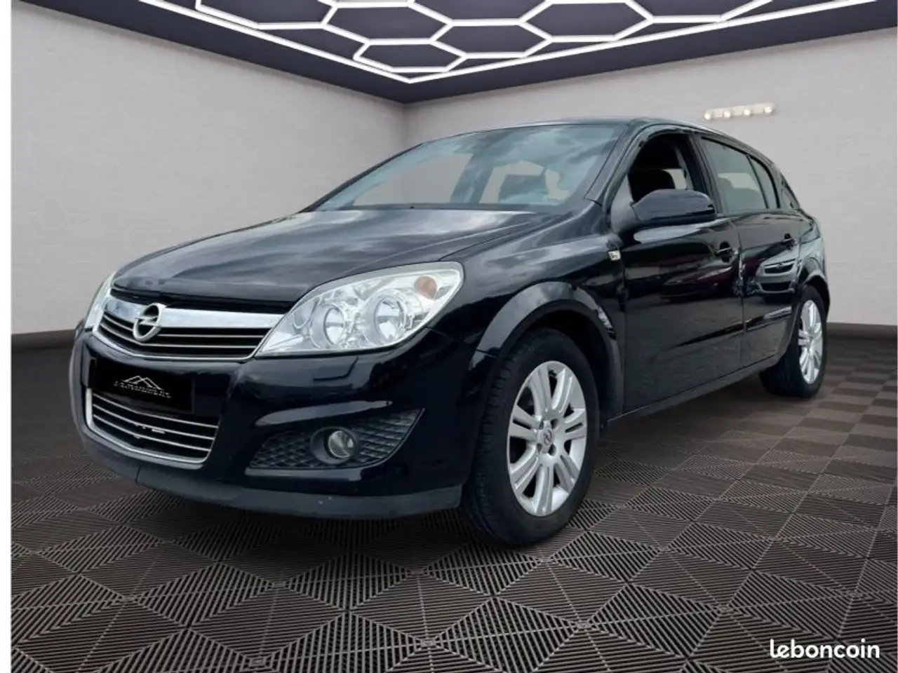 Opel Astra 1.6 ess 105cv ECOTEC COSMO EASYTRONIC 5P CLIM — photo 1 of 15