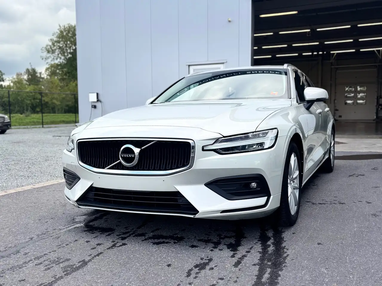 Volvo V60 Volvo V60 D3 Momentum+ | Trekhaak | Leder | Camera | CarPlay | 150 PK — photo 1 of 15