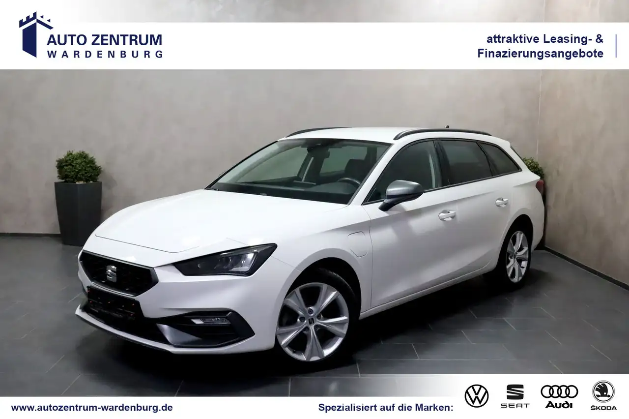 SEAT Leon Sportstourer FR e-HYBRID LED ACC NAVI FLA FR e-HYB — photo 1 of 26