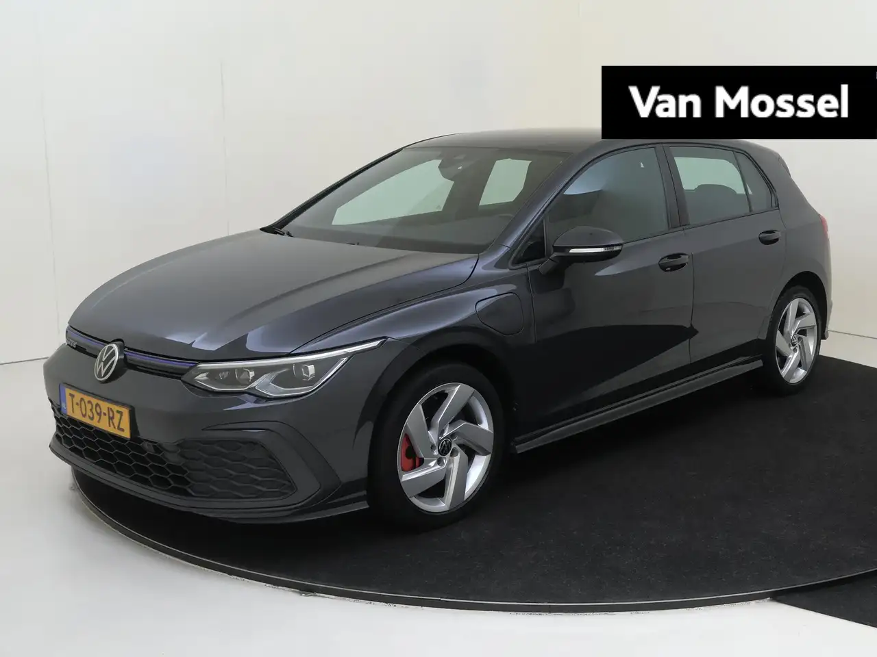 Volkswagen Golf GTE 5drs. 1.4 e-Hybrid Aut. | Navi | CarPlay | Led Kop — photo 1 of 31
