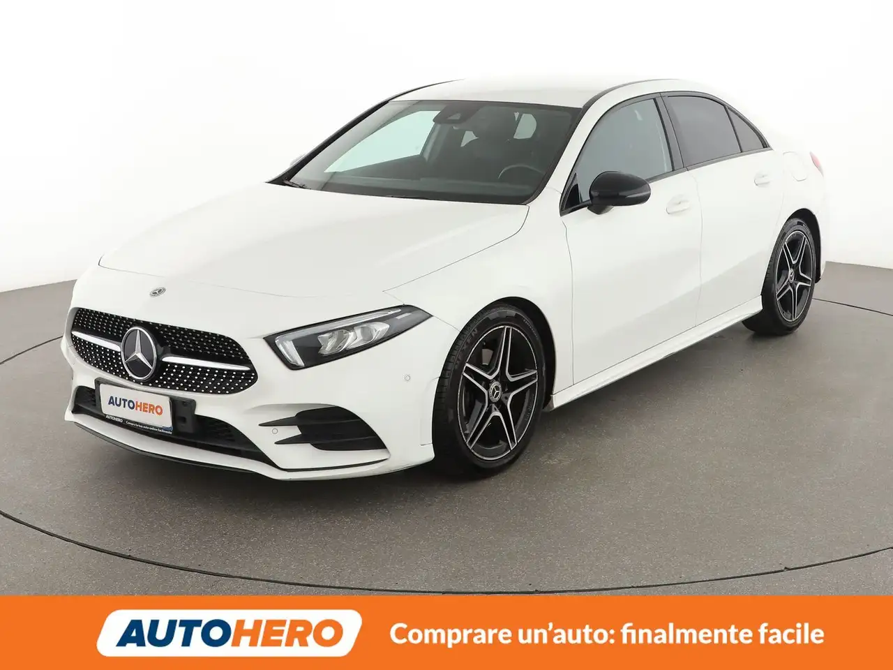 Mercedes-Benz A 180 A 180 d Premium Automatic — photo 1 of 15