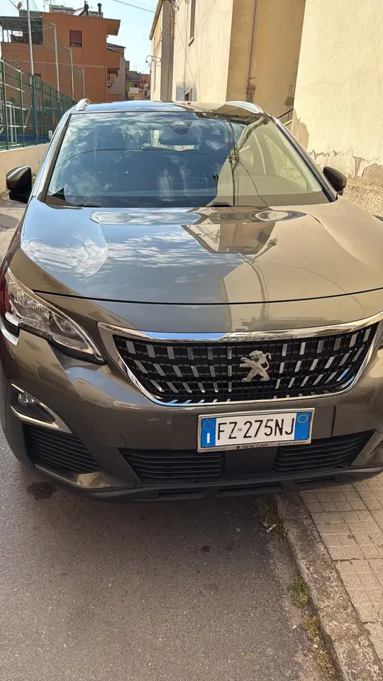 Peugeot 3008 1.5 bluehdi Allure s&s 130cv eat8 — photo 1 of 6