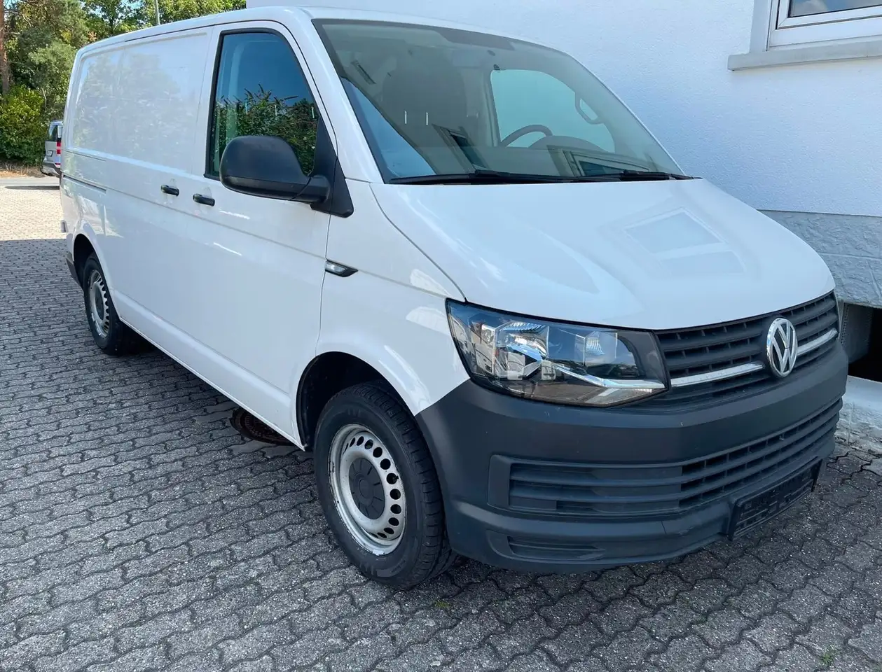 Volkswagen T6 Transporter Kasten 2.0 TDI Klima PDC — photo 1 of 15